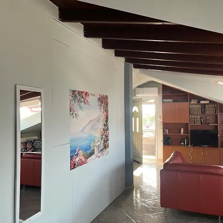 Apartment Attic Family *