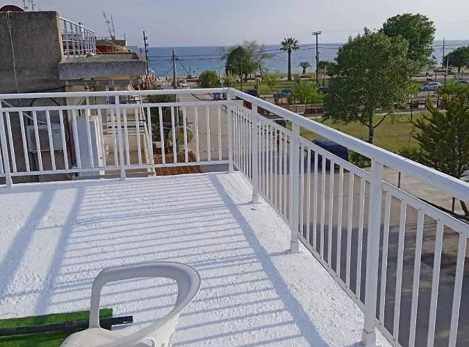 Attic Family Apartment Paralia Dionisiou