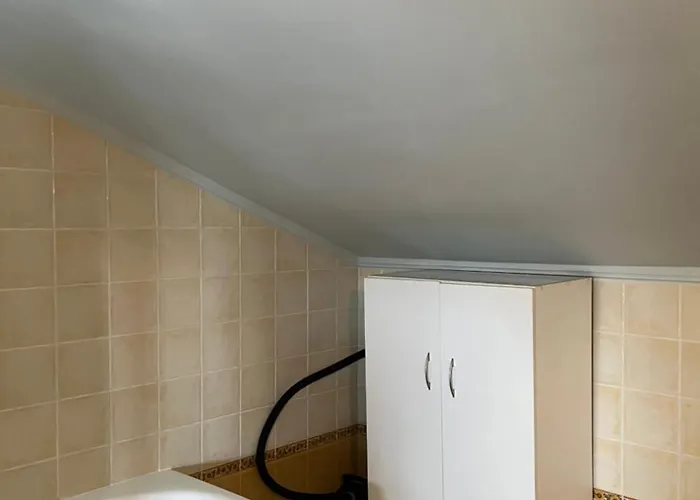 Attic Family Apartment *